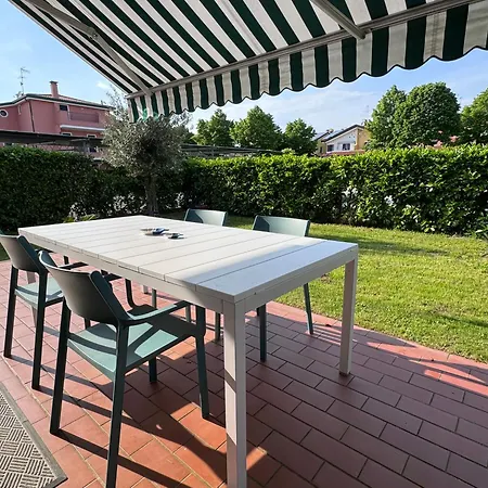 Apartment Villaggio Laguna Apt3 *